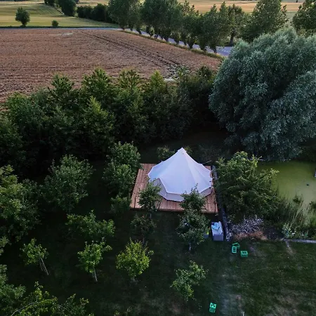 Hesselgaard Glamping * 달비